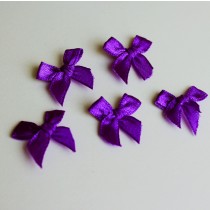 5 Schleifchen lila